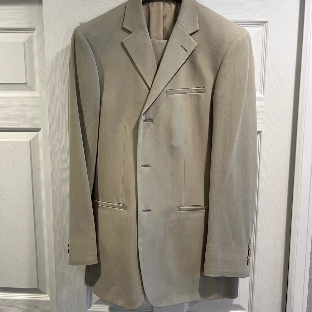 Joseph & Feiss Silk Beige Suit